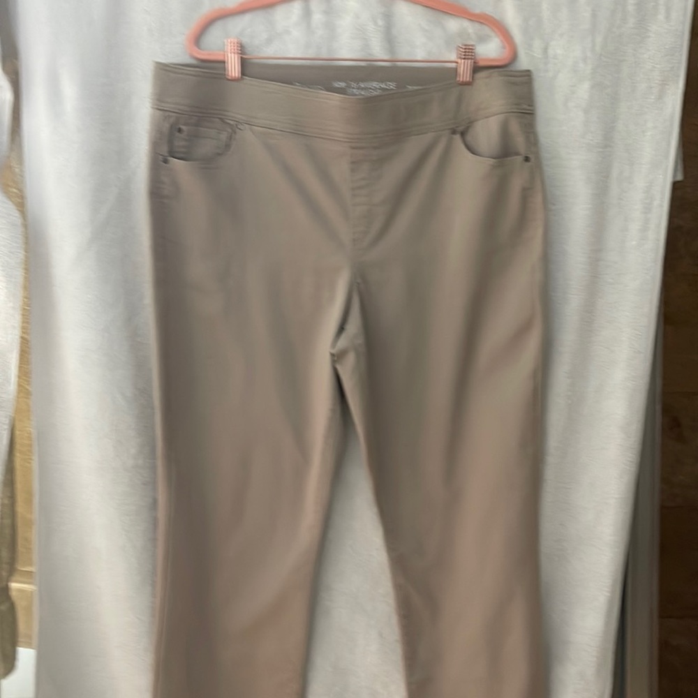 Karen Rodgers tummy control size 16 avg straight